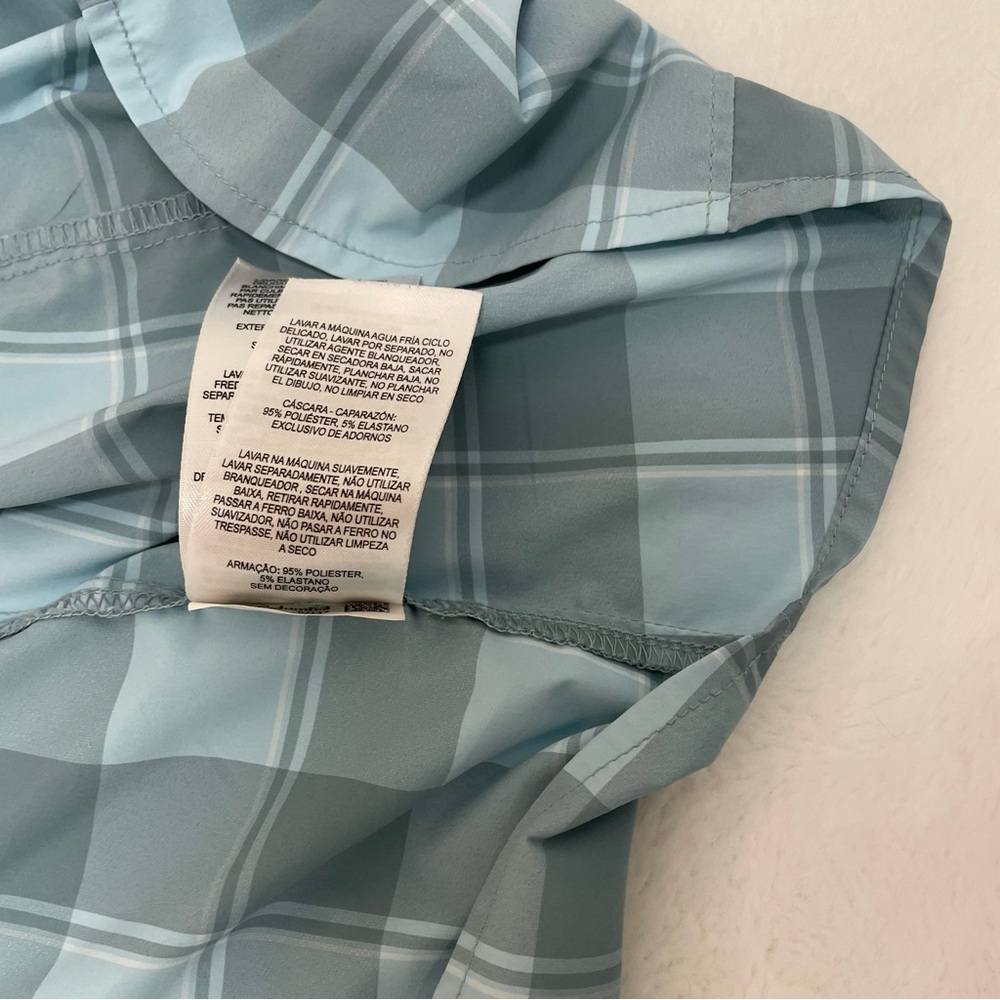 Columbia Sportswear Company  teal Plaid Short Sleeve Shirt. SMALL - Picture 8 of 12